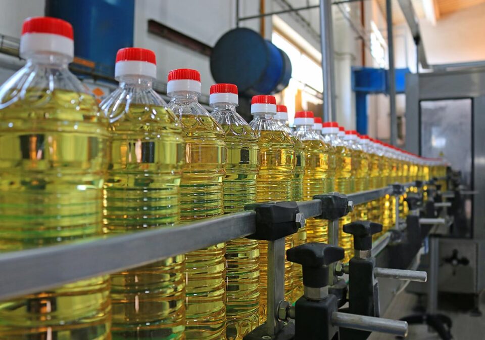 Malaysian PalmOil Price Erases Gains on Weaker Soyoil